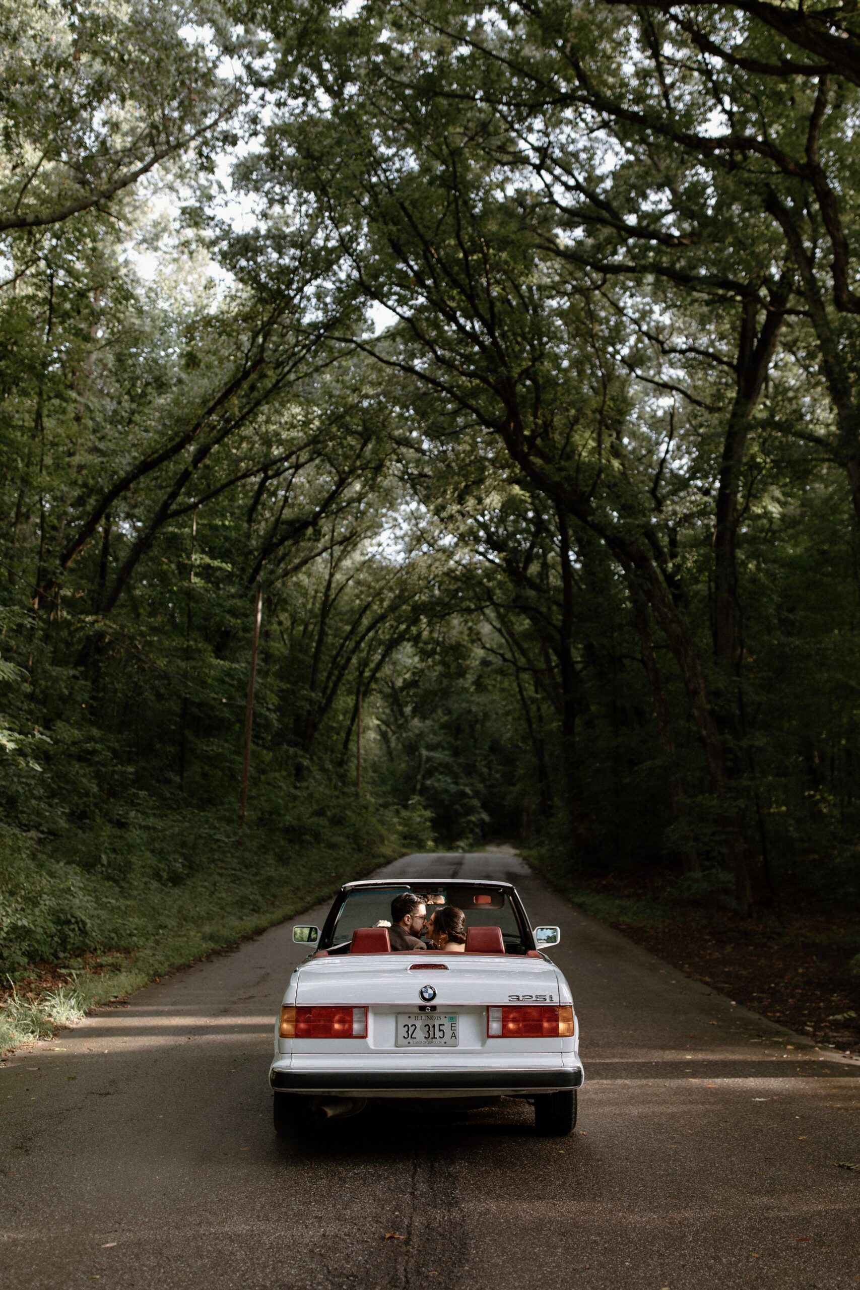 Vintage car wedding photos